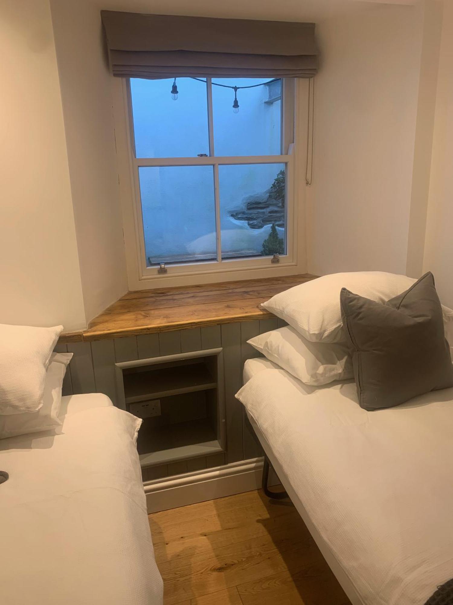 Georgian Holiday Apartment In Боскасл Экстерьер фото